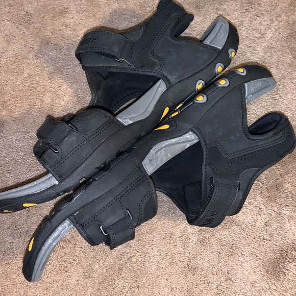 New Balance men’s sandals size 13 -EUC!! $20! - Picture 4 of 8